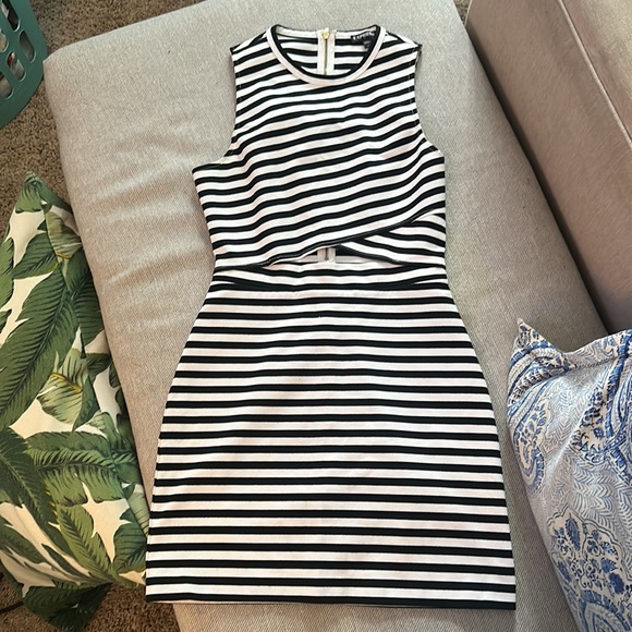 Express bodycon dress - Picture 5 of 9